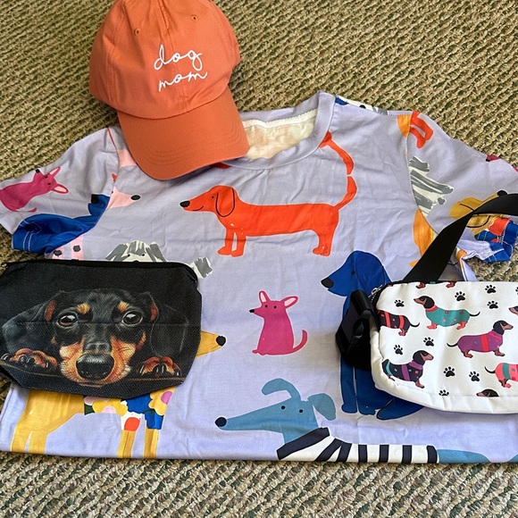 Tops - Colorful Dog Print T-Shirt with accessories